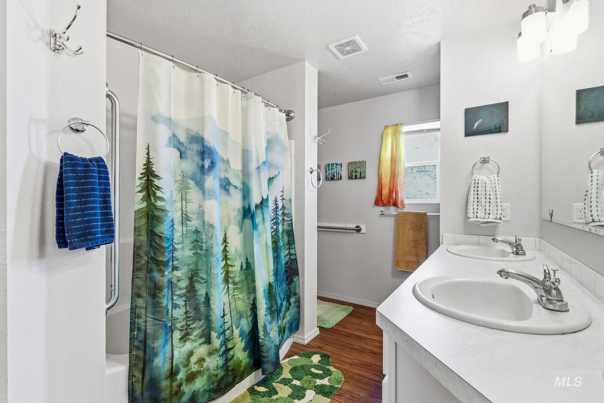 3530 S Clark Fork Ave., Nampa, Idaho 83686, 3 Bedrooms, 2 Bathrooms, Residential For Sale, Price $391,000,MLS 98972586