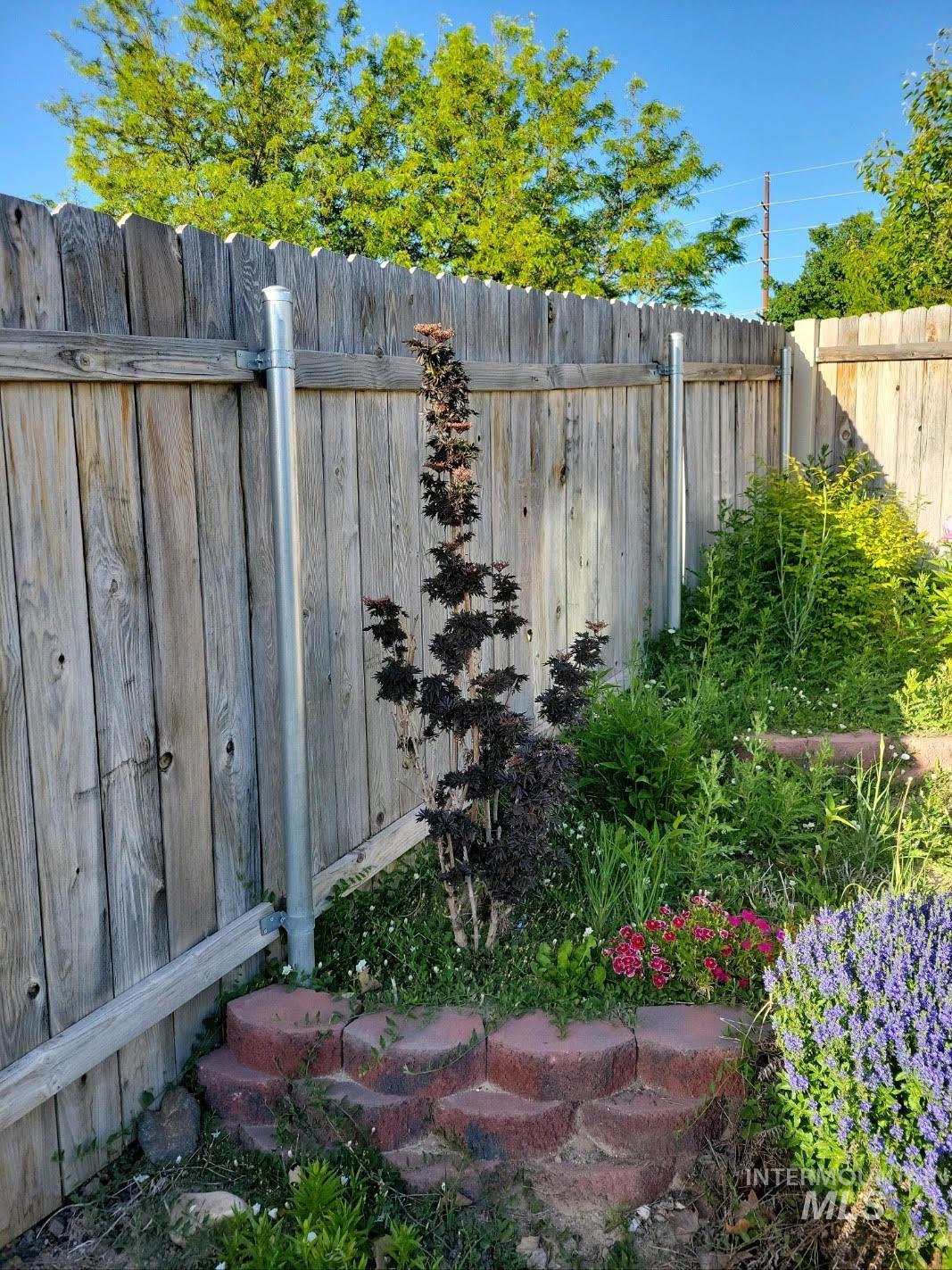 3530 S Clark Fork Ave., Nampa, Idaho 83686, 3 Bedrooms, 2 Bathrooms, Residential For Sale, Price $391,000,MLS 98972586