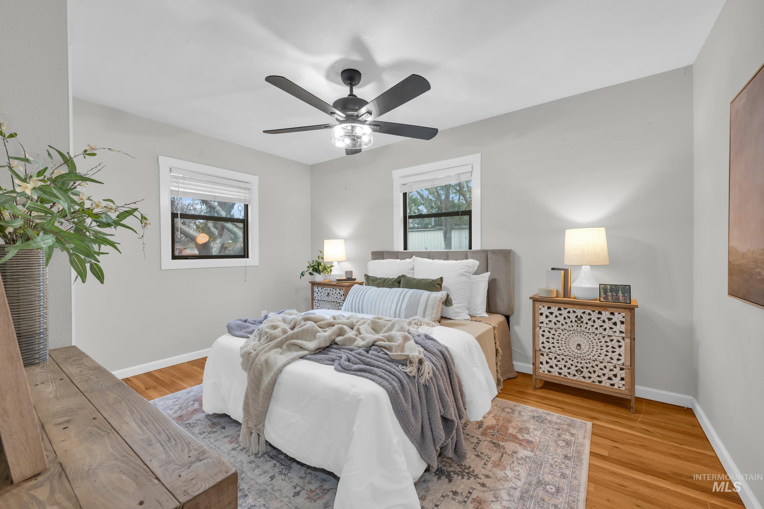 2908 S Meadowbrook, Boise, Idaho 83705-4640, 3 Bedrooms, 1.5 Bathrooms, Residential For Sale, Price $450,000,MLS 98972587