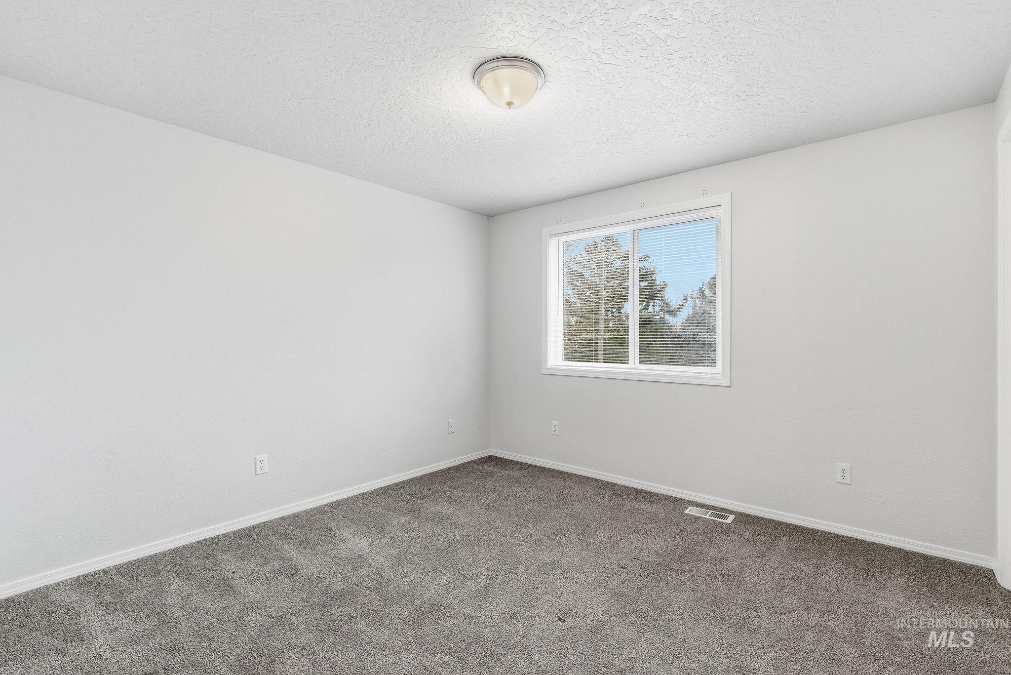 8911 W Victory Rd, Boise, Idaho 83709, 3 Bedrooms, 3 Bathrooms, Residential For Sale, Price $659,900,MLS 98972588