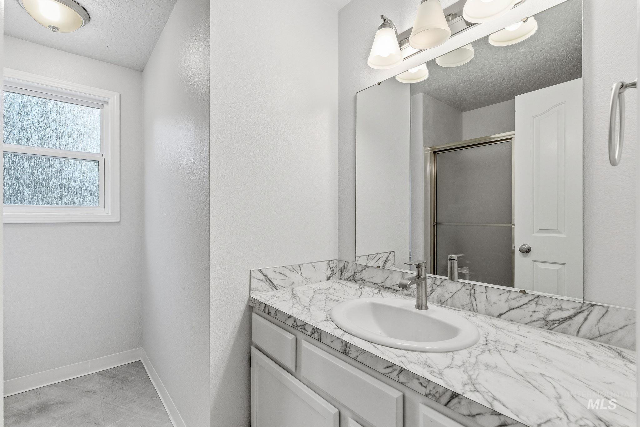 8911 W Victory Rd, Boise, Idaho 83709, 3 Bedrooms, 3 Bathrooms, Residential For Sale, Price $659,900,MLS 98972588