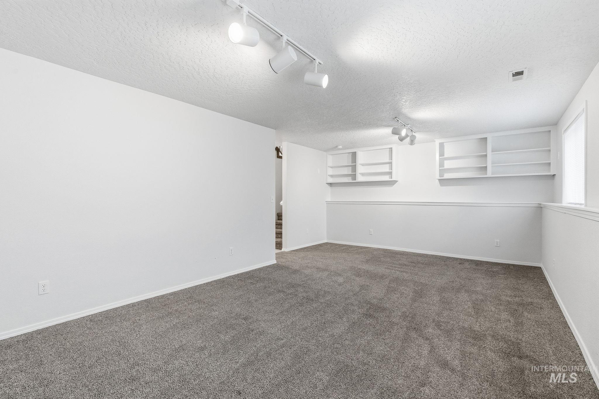 8911 W Victory Rd, Boise, Idaho 83709, 3 Bedrooms, 3 Bathrooms, Residential For Sale, Price $659,900,MLS 98972588