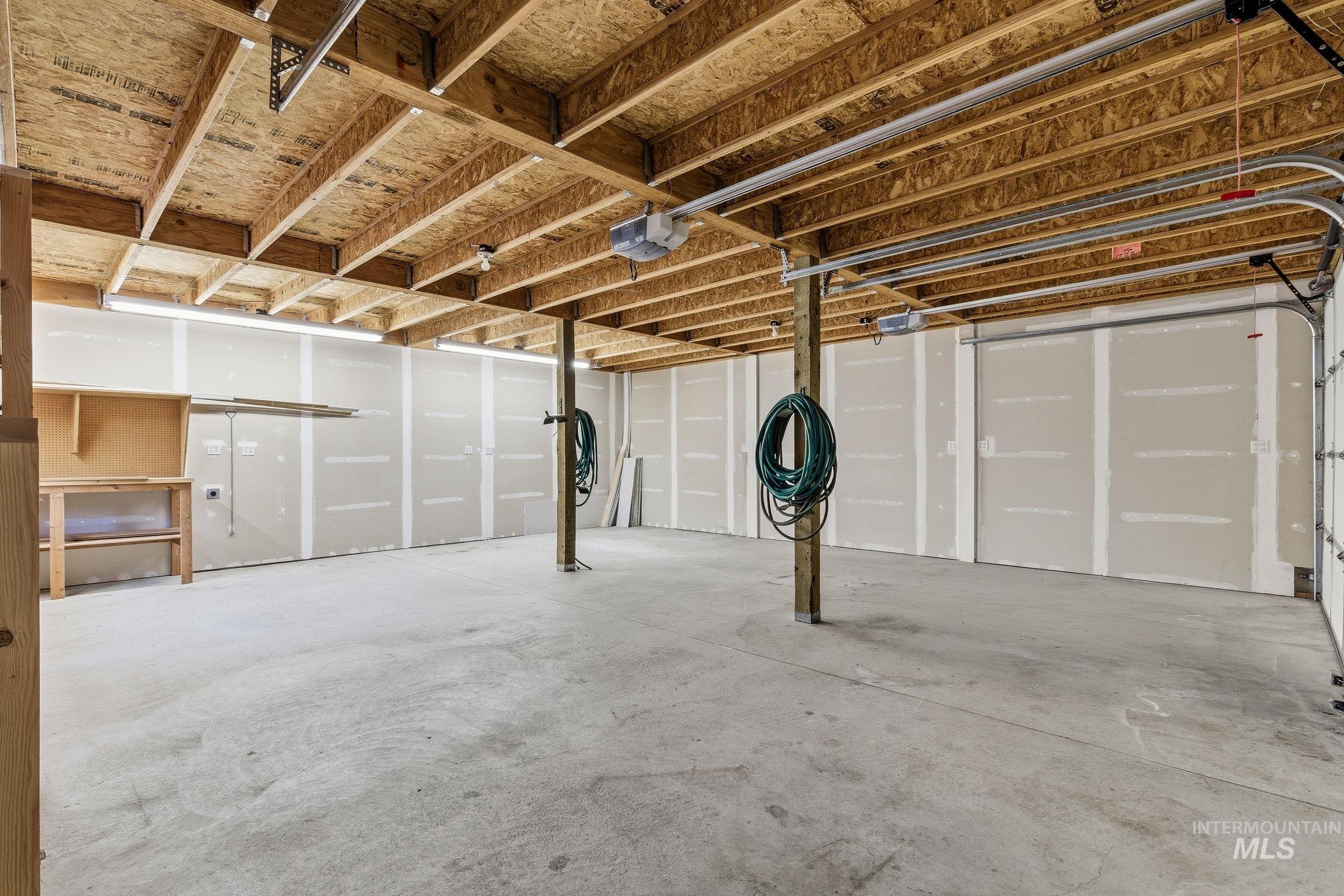 8911 W Victory Rd, Boise, Idaho 83709, 3 Bedrooms, 3 Bathrooms, Residential For Sale, Price $659,900,MLS 98972588