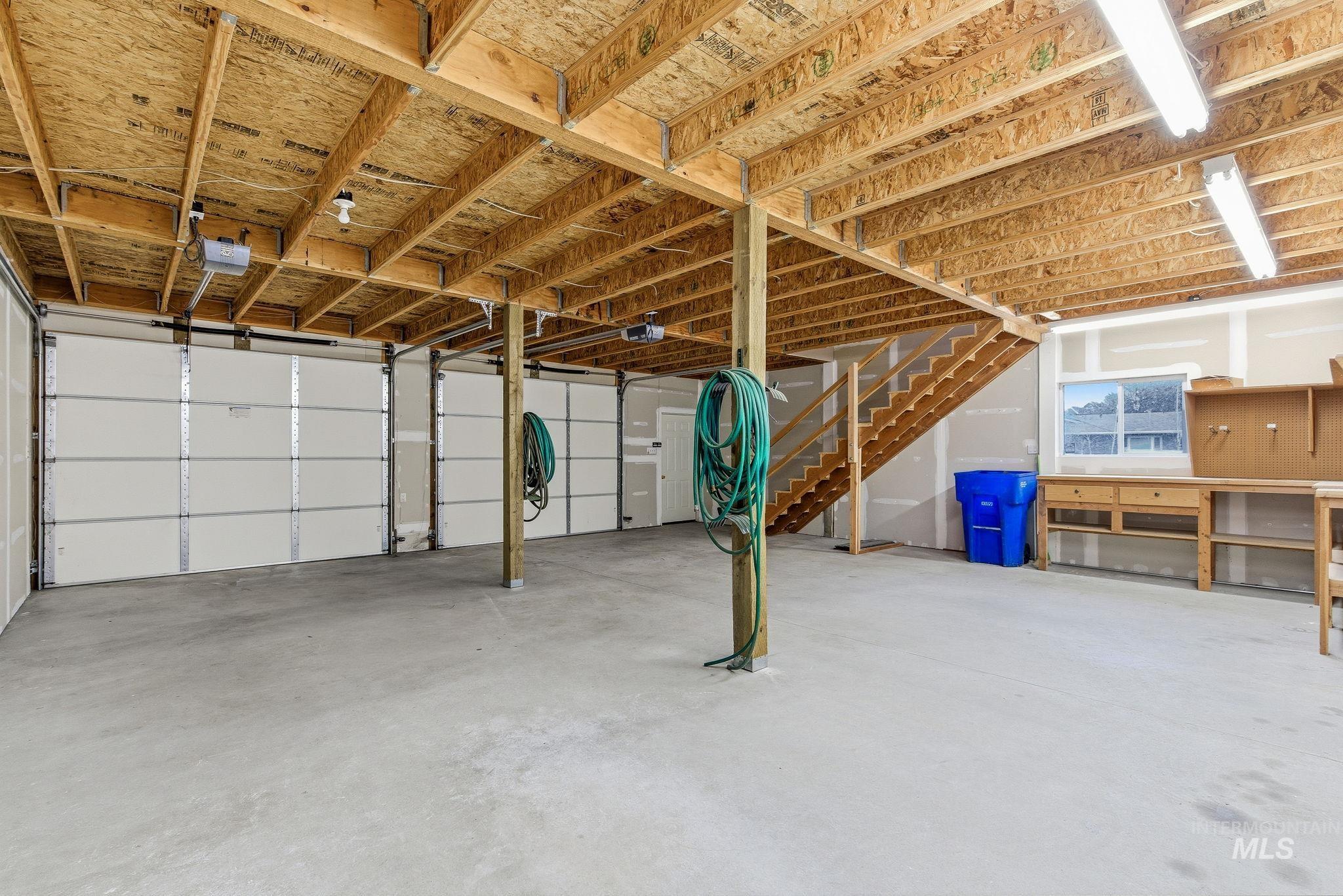 8911 W Victory Rd, Boise, Idaho 83709, 3 Bedrooms, 3 Bathrooms, Residential For Sale, Price $659,900,MLS 98972588