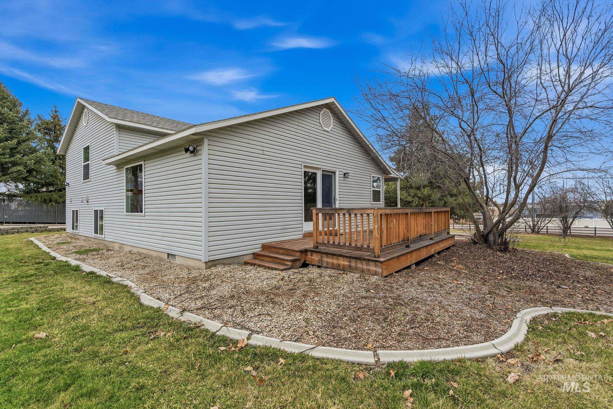 8911 W Victory Rd, Boise, Idaho 83709, 3 Bedrooms, 3 Bathrooms, Residential For Sale, Price $659,900,MLS 98972588