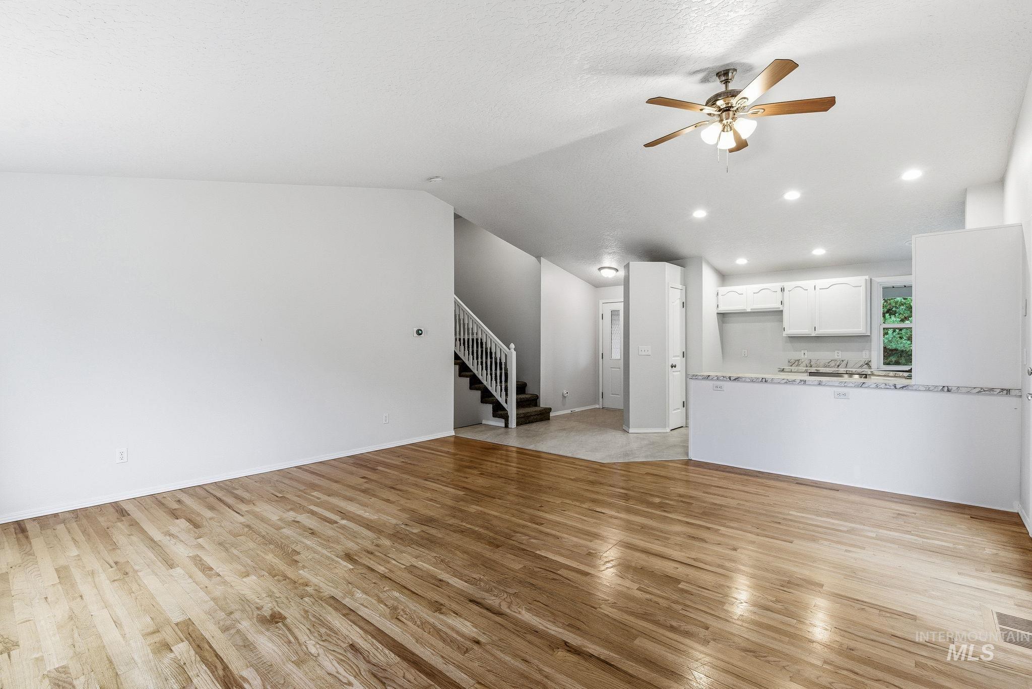 8911 W Victory Rd, Boise, Idaho 83709, 3 Bedrooms, 3 Bathrooms, Residential For Sale, Price $659,900,MLS 98972588