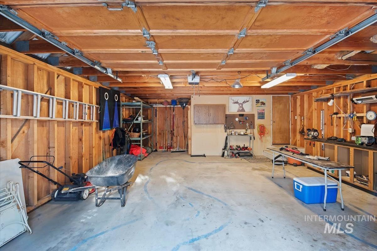 20 North Trail, Garden Valley, Idaho 83622, 3 Bedrooms, 2 Bathrooms, Residential For Sale, Price $569,000,MLS 98972590