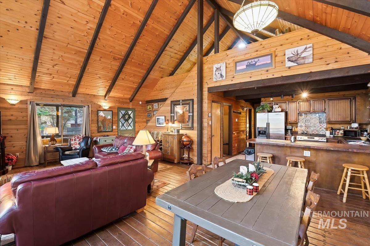 20 North Trail, Garden Valley, Idaho 83622, 3 Bedrooms, 2 Bathrooms, Residential For Sale, Price $569,000,MLS 98972590