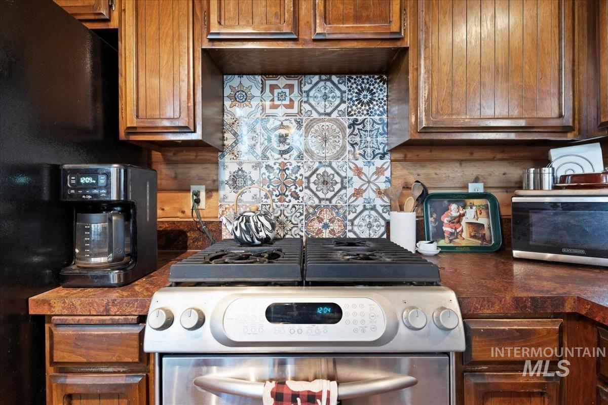 20 North Trail, Garden Valley, Idaho 83622, 3 Bedrooms, 2 Bathrooms, Residential For Sale, Price $569,000,MLS 98972590