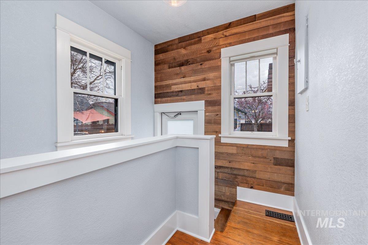 1515 N 16th St, Boise, Idaho 83702, 3 Bedrooms, 2 Bathrooms, Residential For Sale, Price $899,900,MLS 98972591