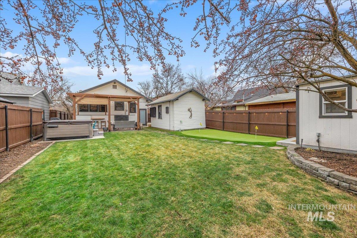 1515 N 16th St, Boise, Idaho 83702, 3 Bedrooms, 2 Bathrooms, Residential For Sale, Price $899,900,MLS 98972591