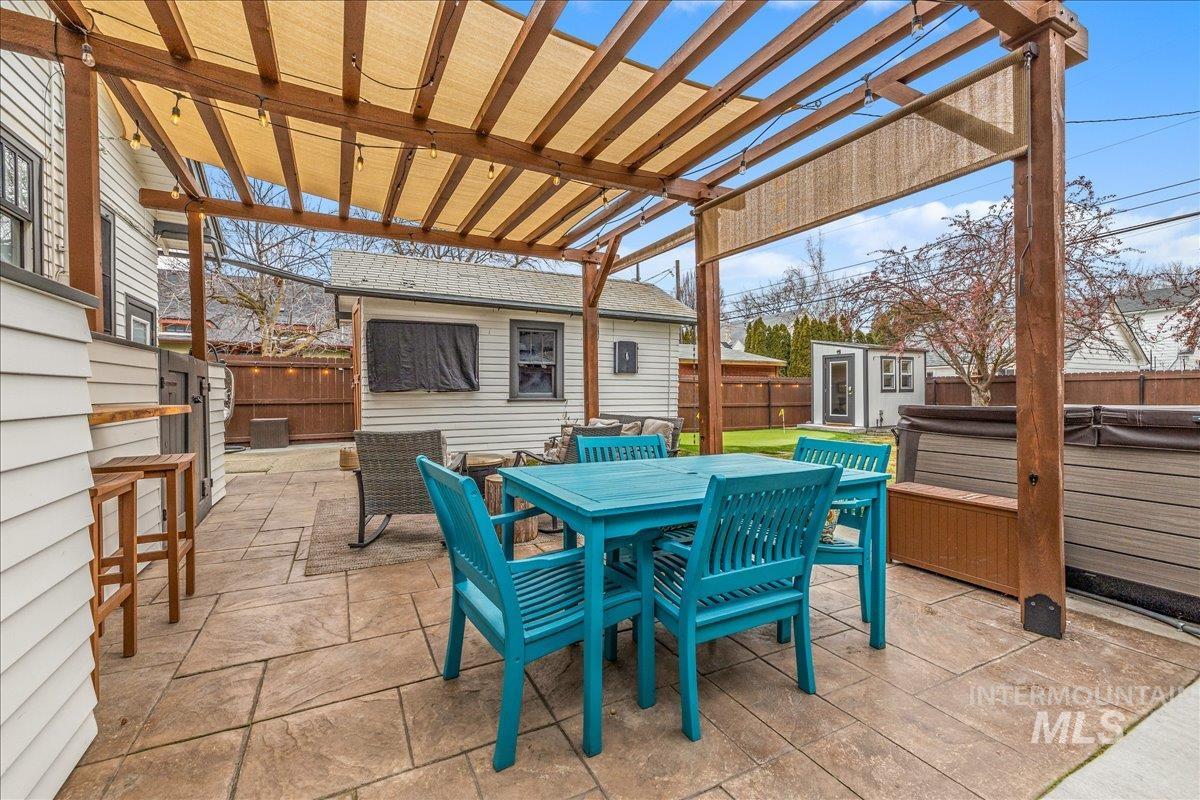 1515 N 16th St, Boise, Idaho 83702, 3 Bedrooms, 2 Bathrooms, Residential For Sale, Price $899,900,MLS 98972591