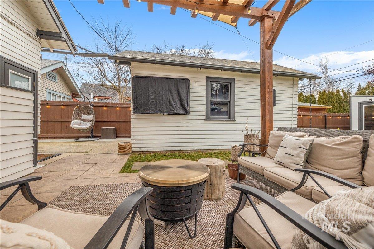 1515 N 16th St, Boise, Idaho 83702, 3 Bedrooms, 2 Bathrooms, Residential For Sale, Price $899,900,MLS 98972591