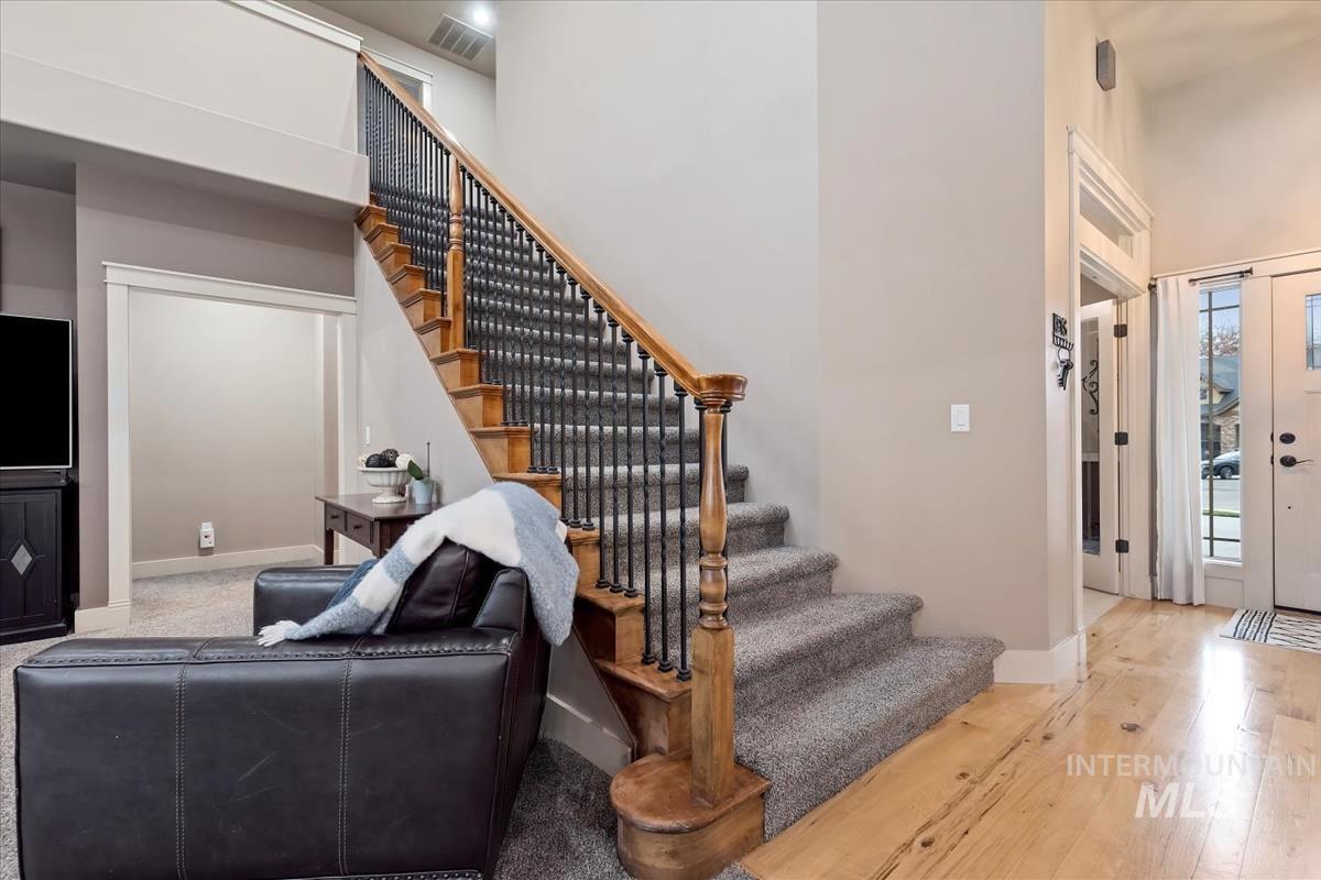 4512 N Trail Blazer Pl, Meridian, Idaho 83646, 4 Bedrooms, 2.5 Bathrooms, Residential For Sale, Price $774,900,MLS 98972592