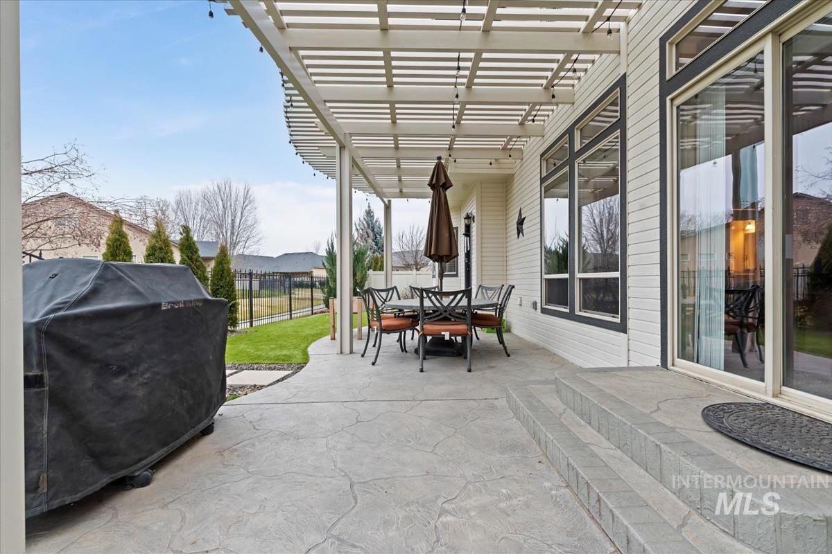 4512 N Trail Blazer Pl, Meridian, Idaho 83646, 4 Bedrooms, 2.5 Bathrooms, Residential For Sale, Price $774,900,MLS 98972592