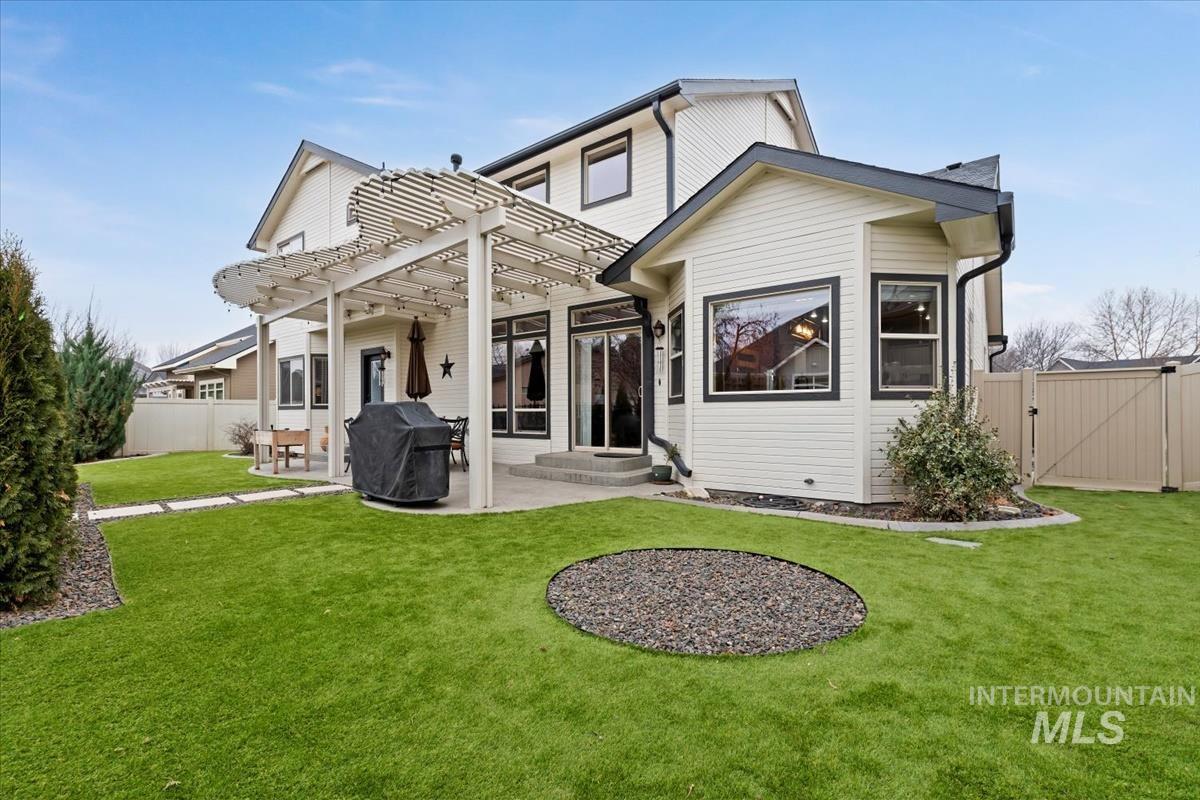 4512 N Trail Blazer Pl, Meridian, Idaho 83646, 4 Bedrooms, 2.5 Bathrooms, Residential For Sale, Price $774,900,MLS 98972592