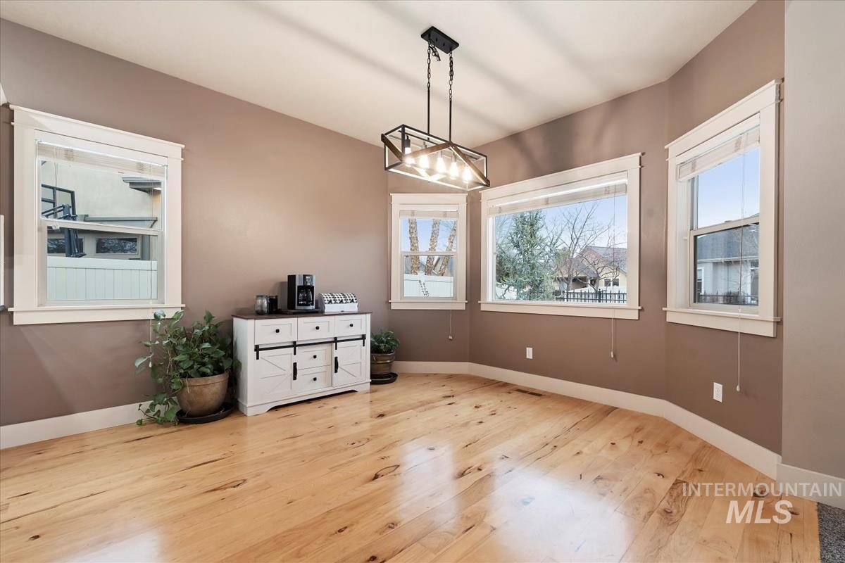 4512 N Trail Blazer Pl, Meridian, Idaho 83646, 4 Bedrooms, 2.5 Bathrooms, Residential For Sale, Price $774,900,MLS 98972592