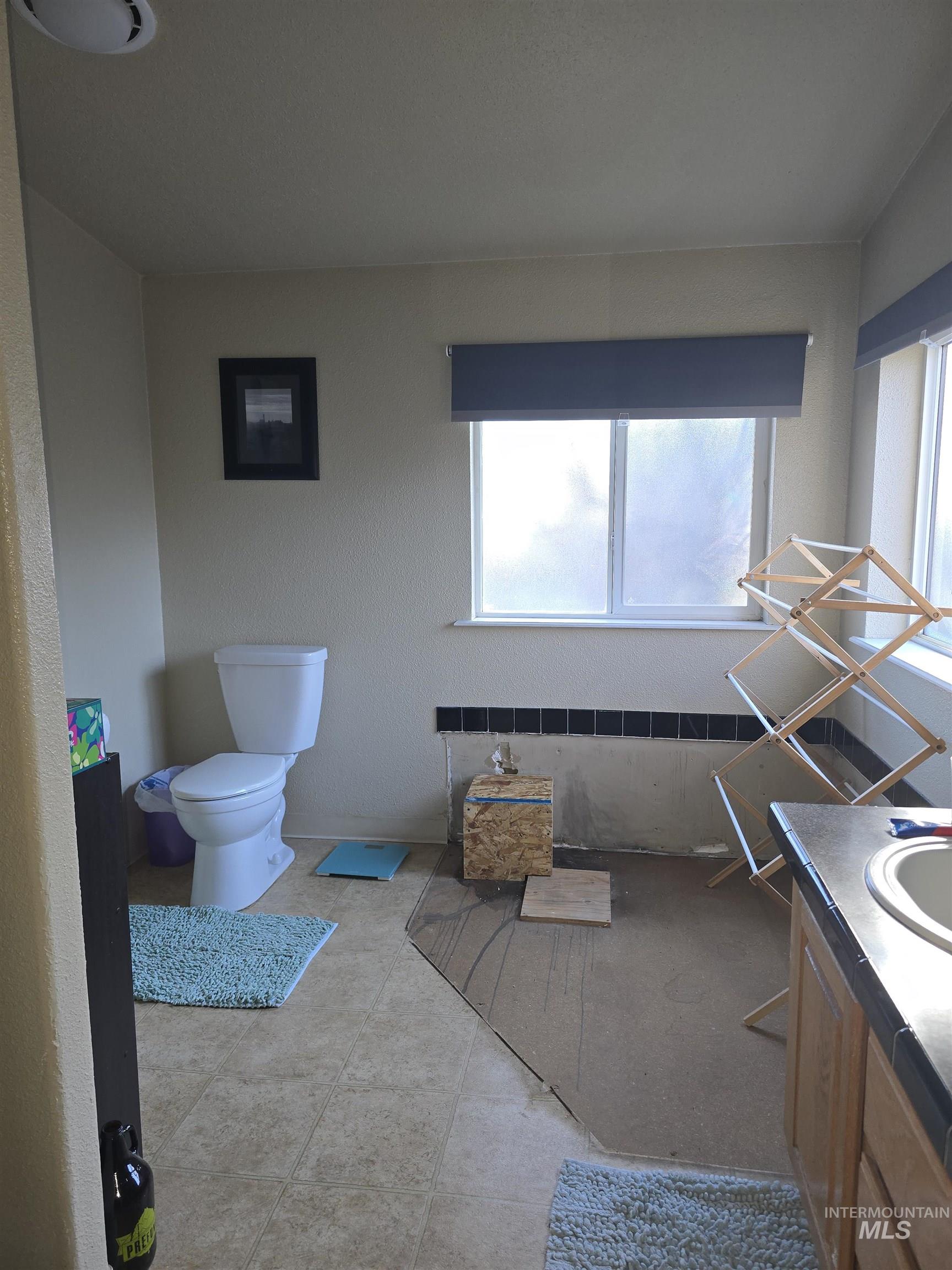 3166 Bellomy, Boise, Idaho 83703, 3 Bedrooms, 2 Bathrooms, Residential For Sale, Price $34,900,MLS 98972594