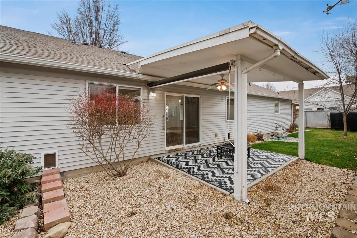 8093 W Penny Ln., Garden City, Idaho 83714, 2 Bedrooms, 2.5 Bathrooms, Residential For Sale, Price $404,900,MLS 98972595