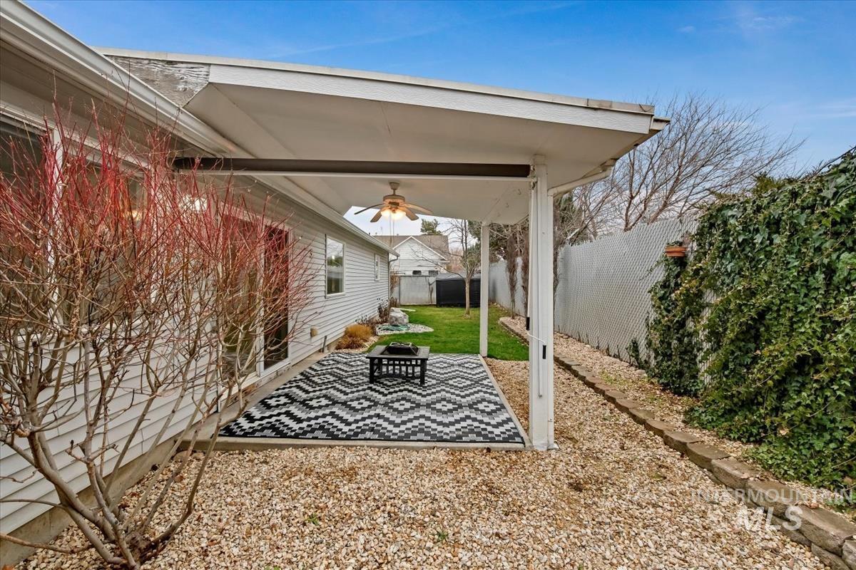 8093 W Penny Ln., Garden City, Idaho 83714, 2 Bedrooms, 2.5 Bathrooms, Residential For Sale, Price $404,900,MLS 98972595