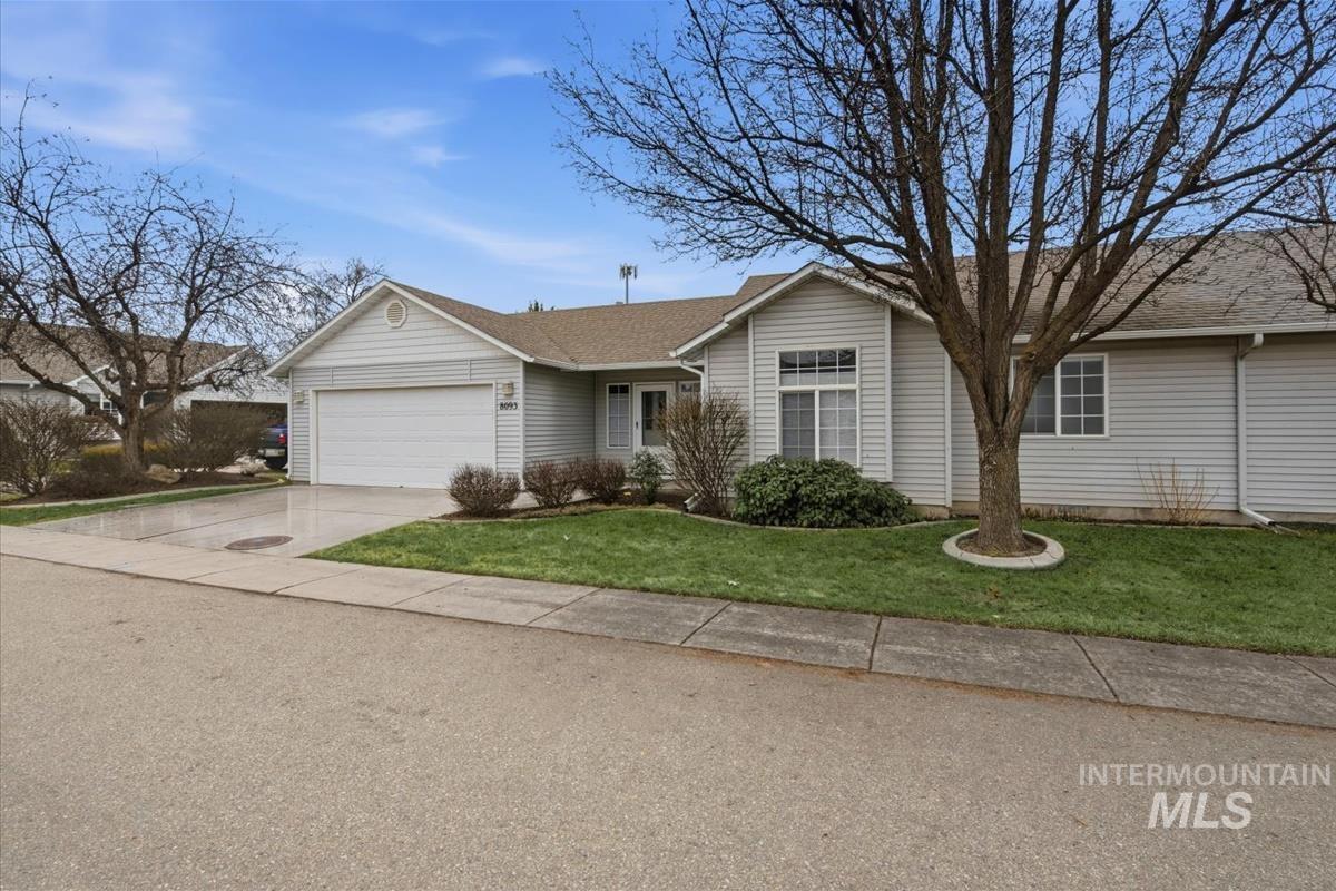 8093 W Penny Ln., Garden City, Idaho 83714, 2 Bedrooms, 2.5 Bathrooms, Residential For Sale, Price $404,900,MLS 98972595