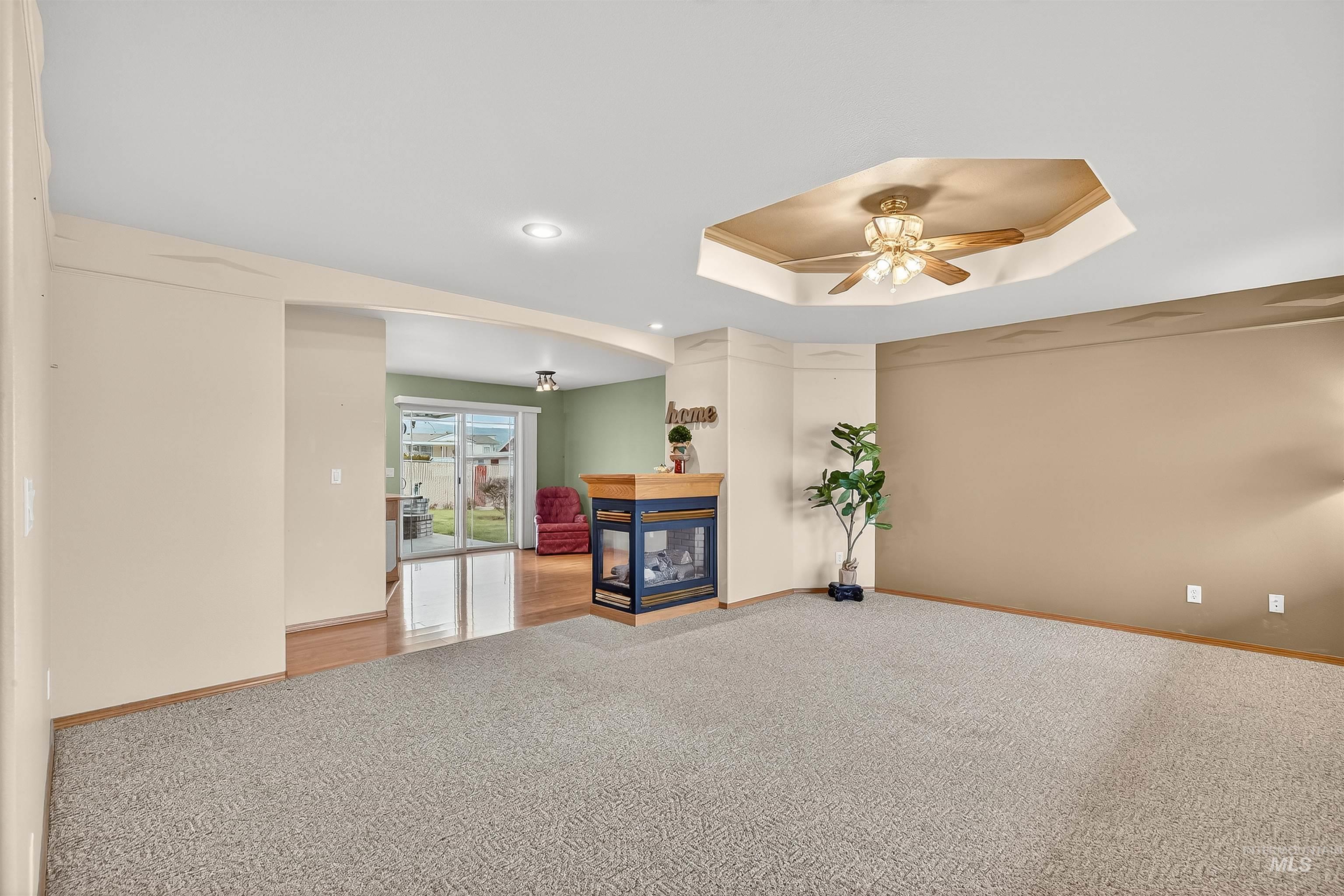 1324 Setlow Court, Clarkston, Washington 99403, 3 Bedrooms, 2.5 Bathrooms, Residential For Sale, Price $457,000,MLS 98972596