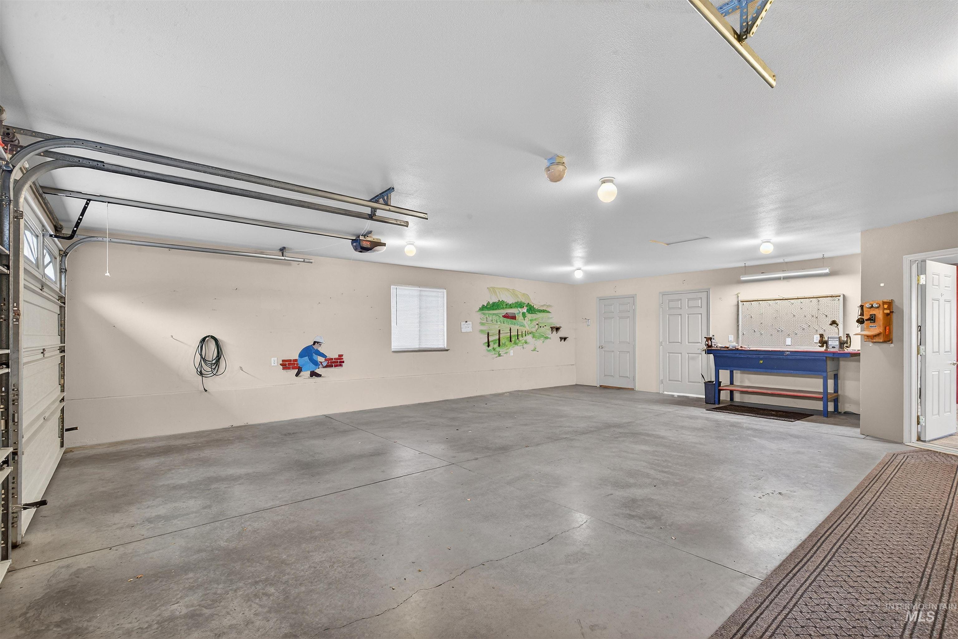 1324 Setlow Court, Clarkston, Washington 99403, 3 Bedrooms, 2.5 Bathrooms, Residential For Sale, Price $457,000,MLS 98972596