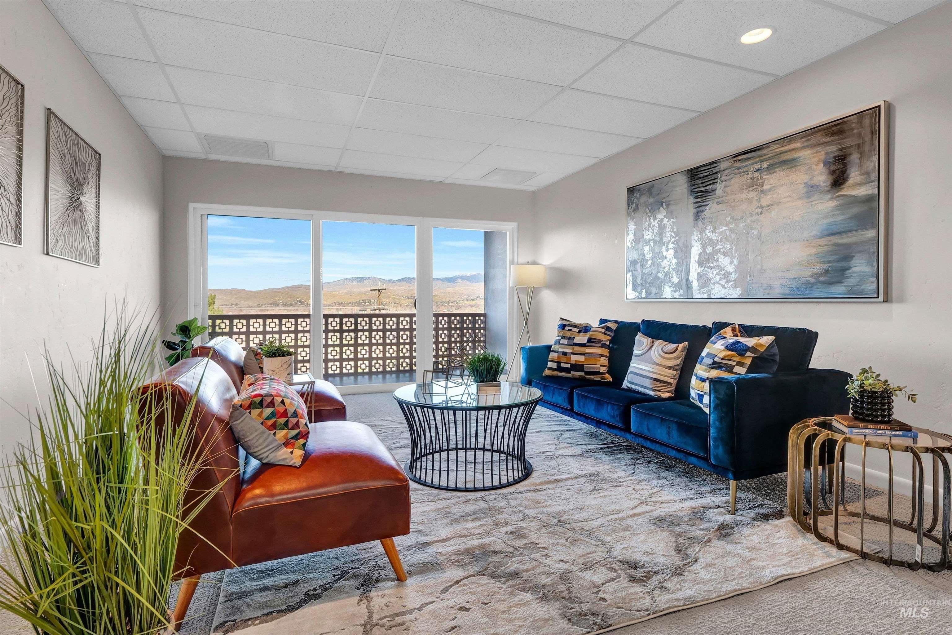 3701 W Crescent Rim Drive, Boise, Idaho 83706, 2 Bedrooms, 2 Bathrooms, Residential For Sale, Price $350,000,MLS 98972597