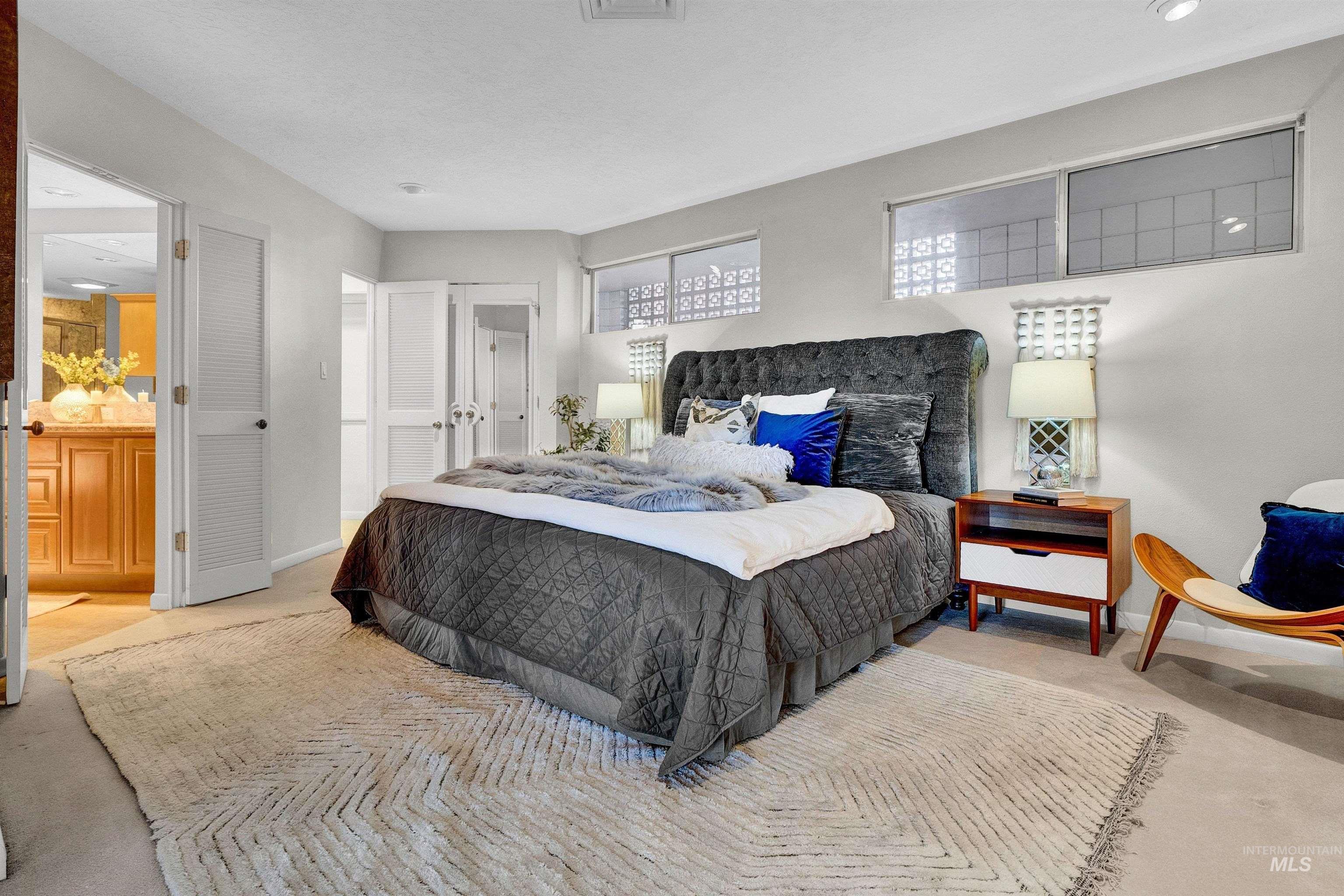 3701 W Crescent Rim Drive, Boise, Idaho 83706, 2 Bedrooms, 2 Bathrooms, Residential For Sale, Price $800,000,MLS 98972601