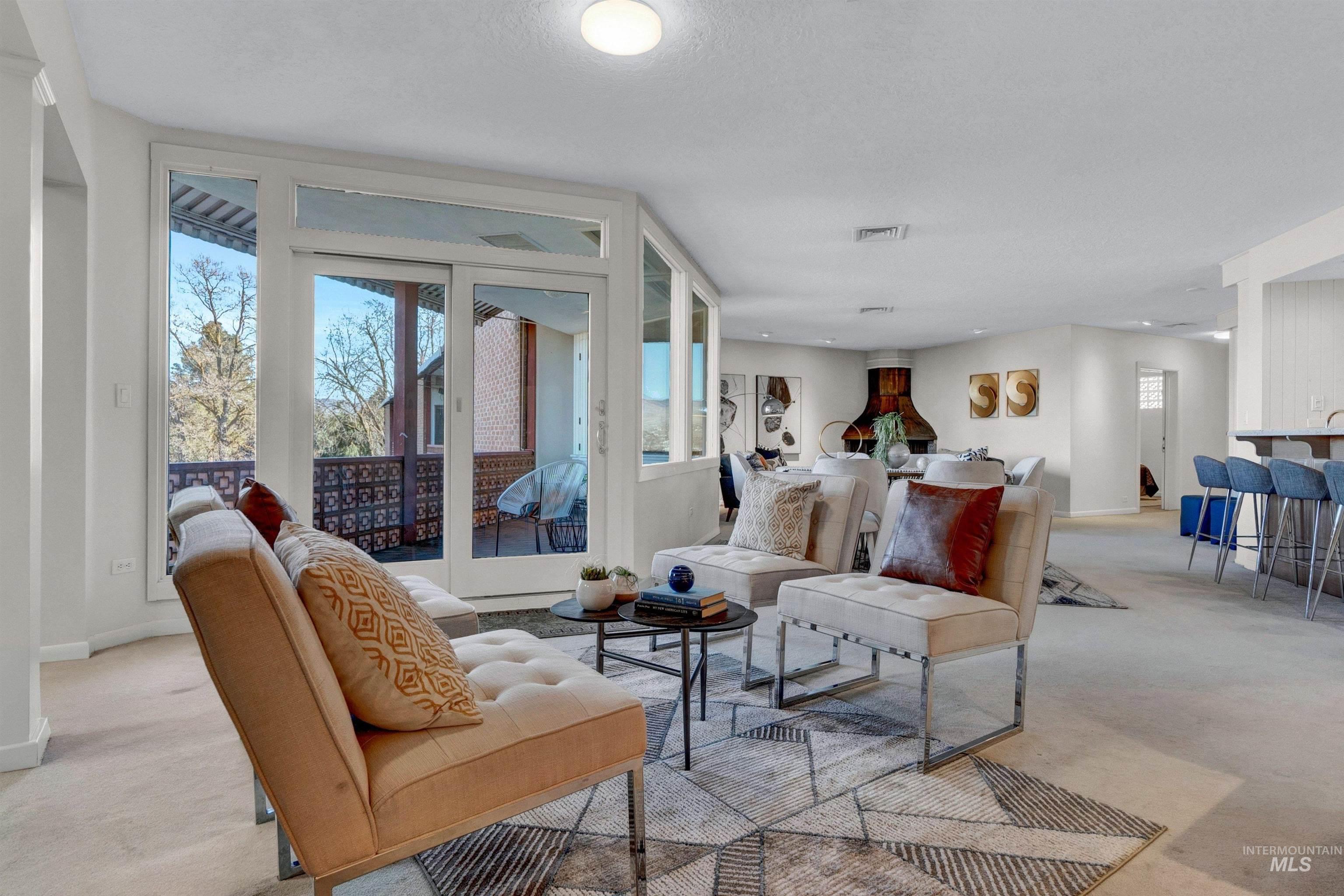 3701 W Crescent Rim Drive, Boise, Idaho 83706, 2 Bedrooms, 2 Bathrooms, Residential For Sale, Price $800,000,MLS 98972601