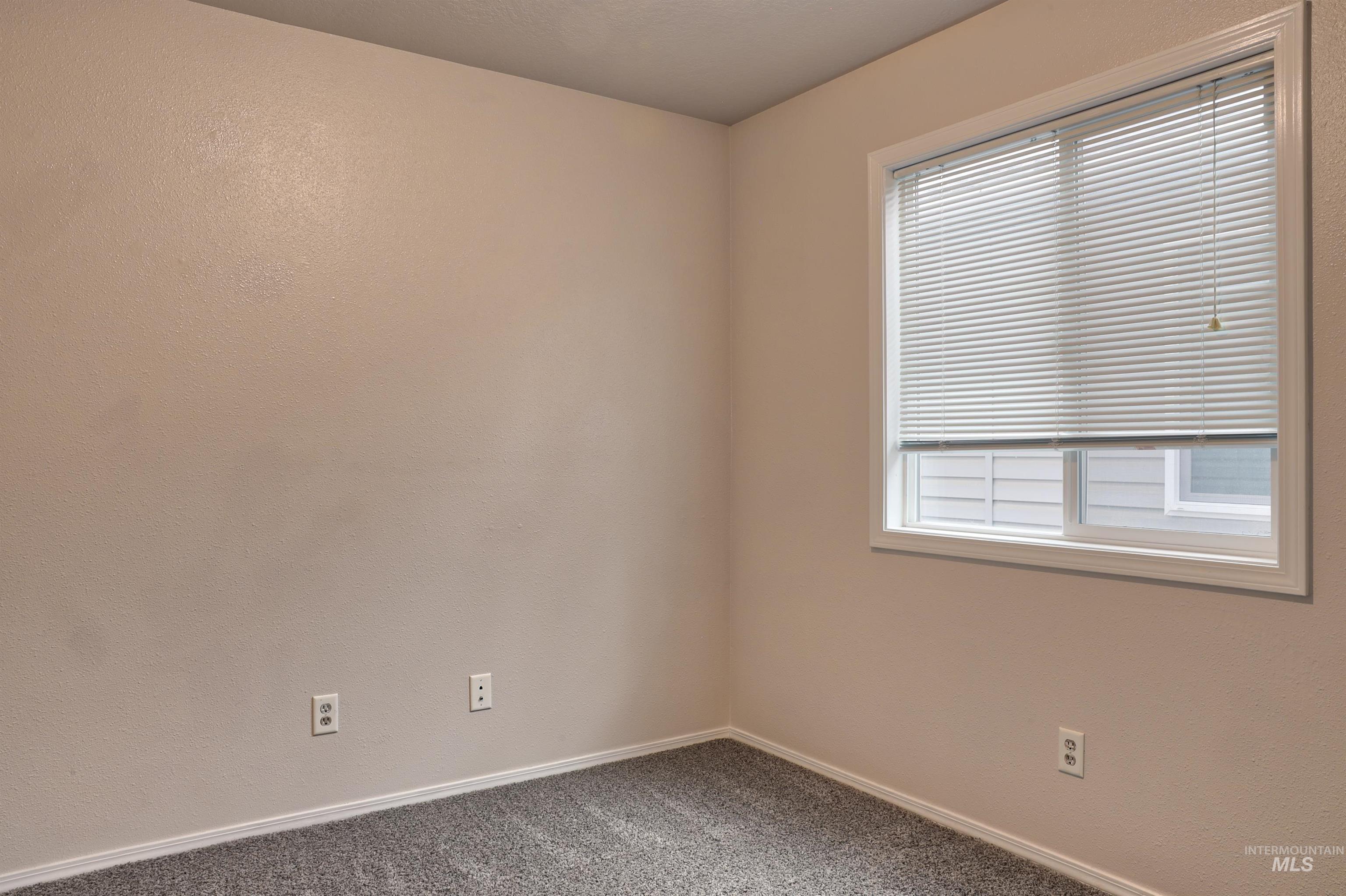 1409 W Orchard Ave, Nampa, Idaho 83651, 3 Bedrooms, 2 Bathrooms, Residential For Sale, Price $325,000,MLS 98972602