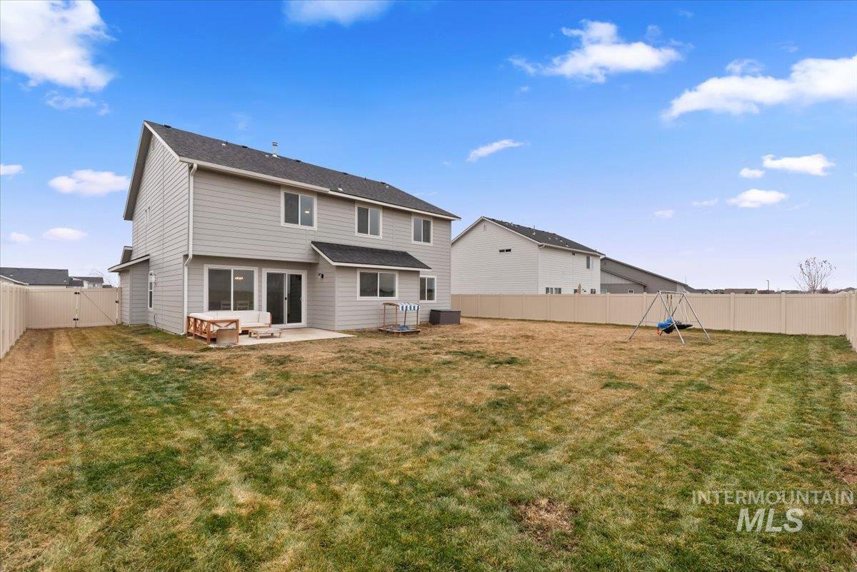 4086 N Kithnos Ave, Meridian, Idaho 83646, 5 Bedrooms, 2.5 Bathrooms, Residential For Sale, Price $580,000,MLS 98972603