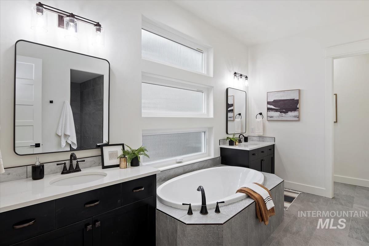 9953 S Peregrine Falcon Ave, Nampa, Idaho 83686, 3 Bedrooms, 3.5 Bathrooms, Residential For Sale, Price $979,900,MLS 98972604