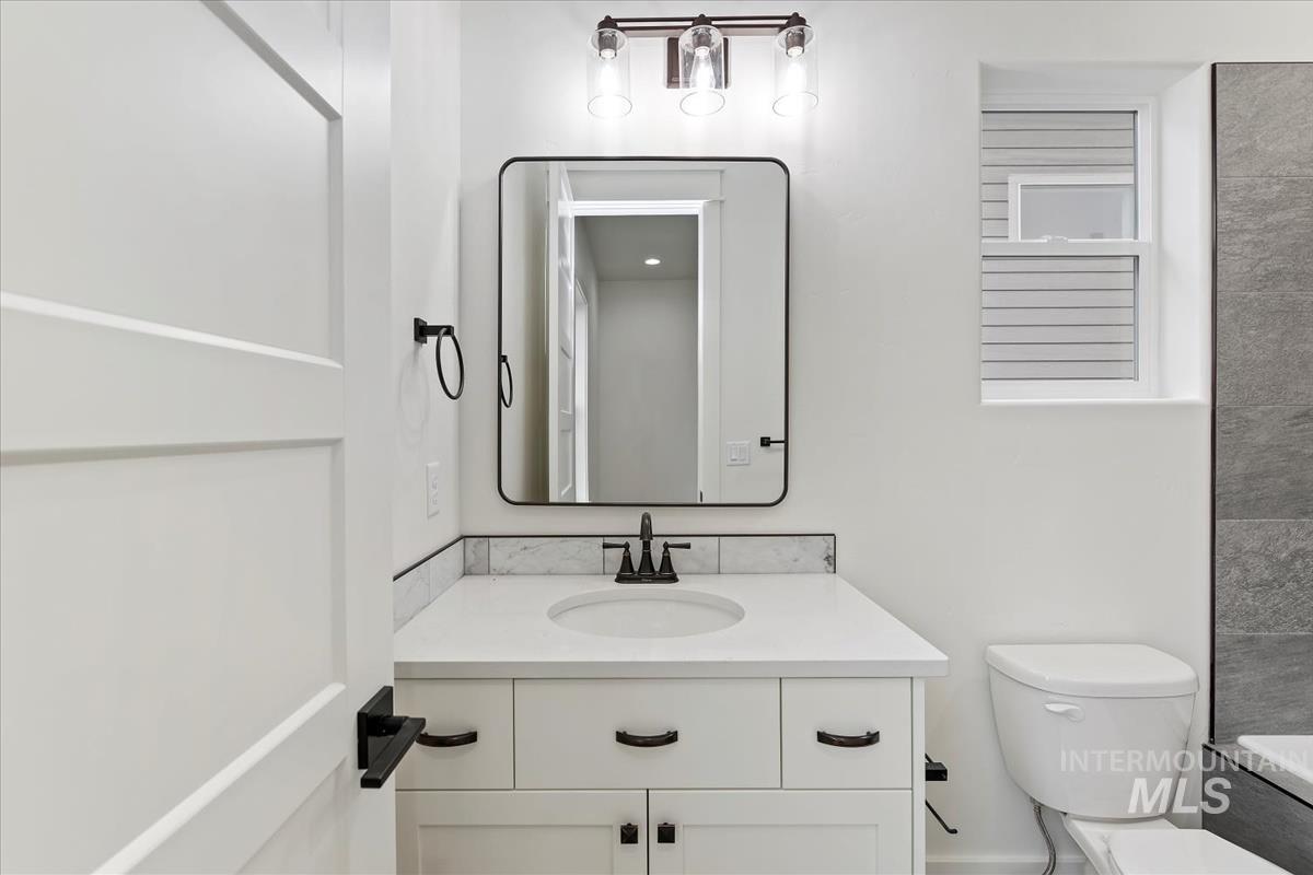 9953 S Peregrine Falcon Ave, Nampa, Idaho 83686, 3 Bedrooms, 3.5 Bathrooms, Residential For Sale, Price $979,900,MLS 98972604