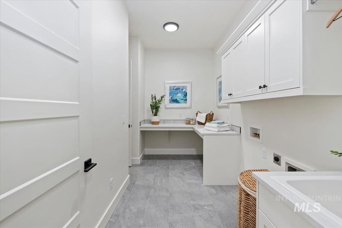 9953 S Peregrine Falcon Ave, Nampa, Idaho 83686, 3 Bedrooms, 3.5 Bathrooms, Residential For Sale, Price $979,900,MLS 98972604