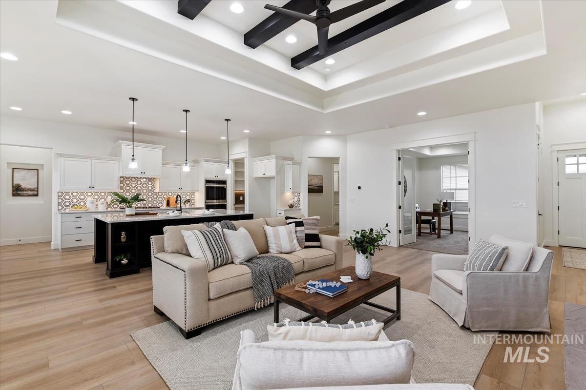 9953 S Peregrine Falcon Ave, Nampa, Idaho 83686, 3 Bedrooms, 3.5 Bathrooms, Residential For Sale, Price $979,900,MLS 98972604