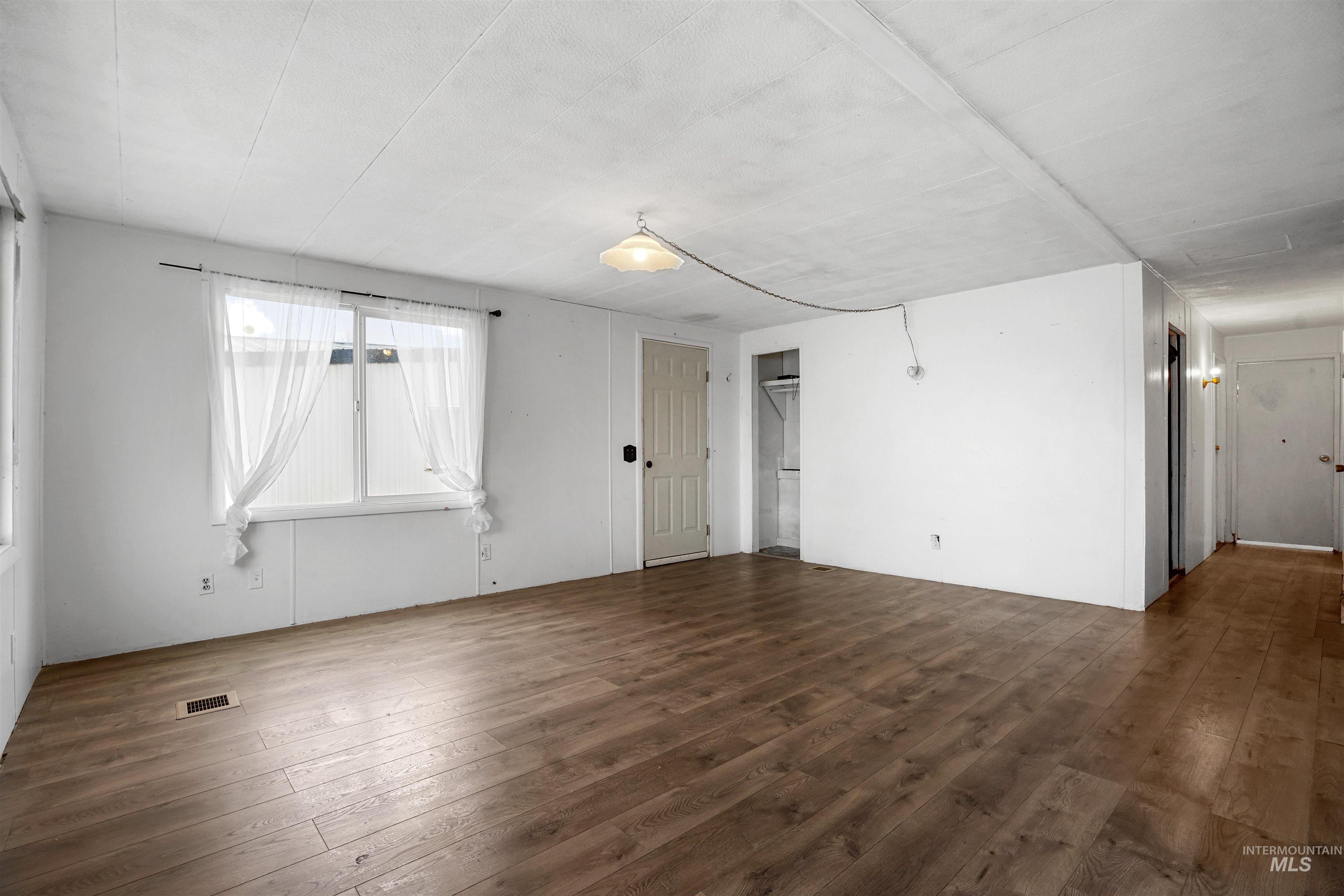 757 Normal Ave. #C-6, Burley, Idaho 83318, 3 Bedrooms, 1 Bathroom, Residential For Sale, Price $40,000,MLS 98972605