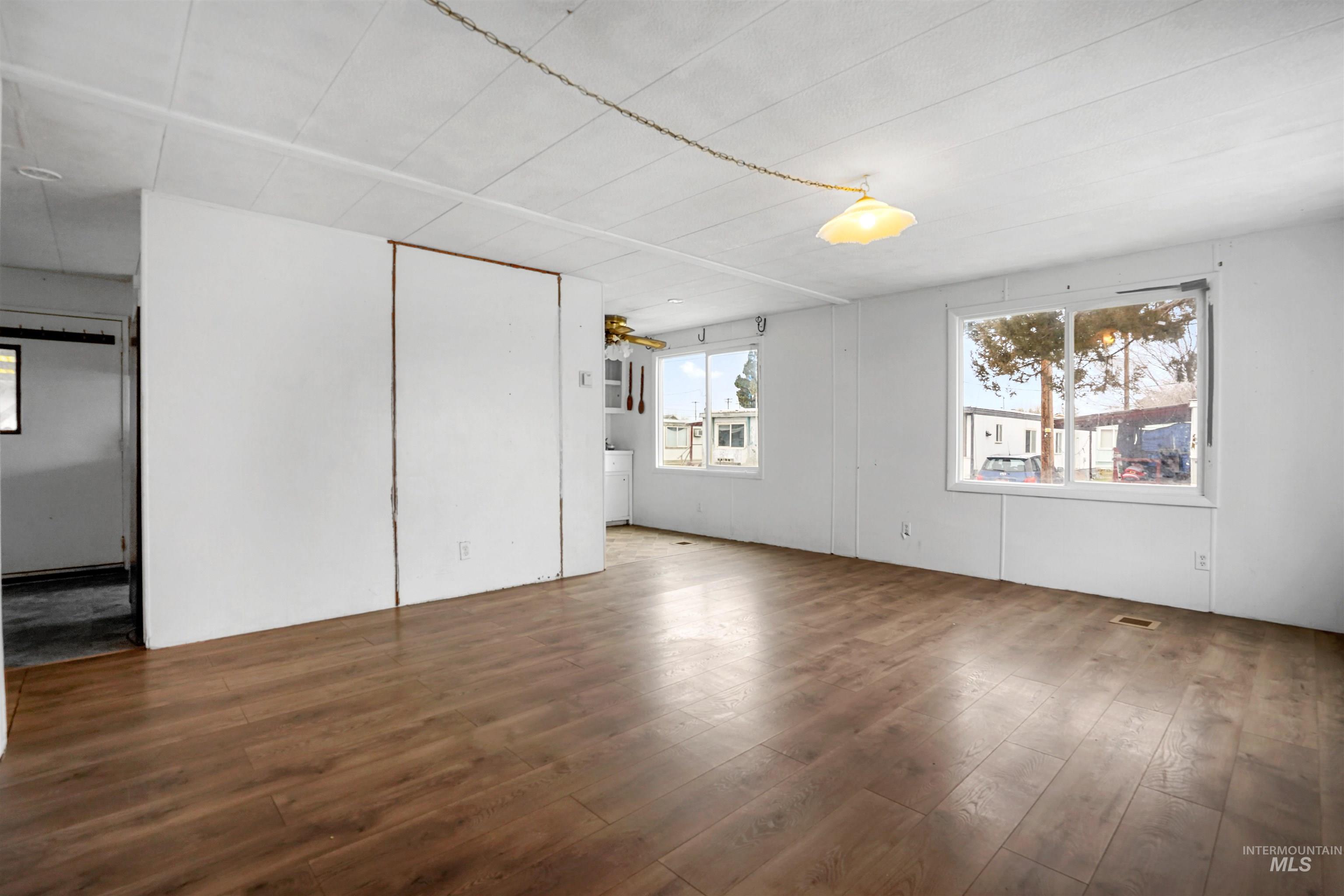 757 Normal Ave. #C-6, Burley, Idaho 83318, 3 Bedrooms, 1 Bathroom, Residential For Sale, Price $40,000,MLS 98972605