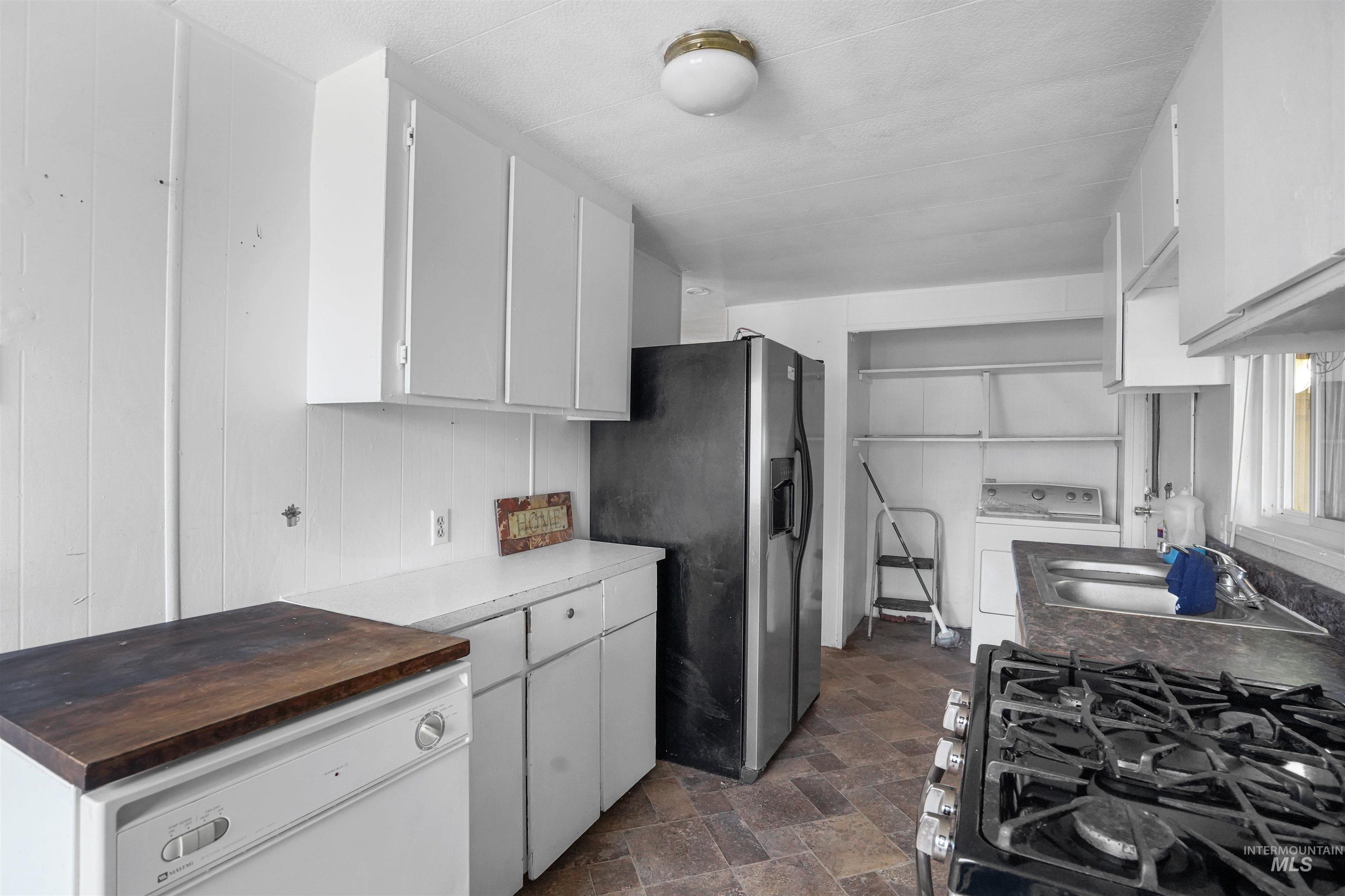 757 Normal Ave. #C-6, Burley, Idaho 83318, 3 Bedrooms, 1 Bathroom, Residential For Sale, Price $40,000,MLS 98972605