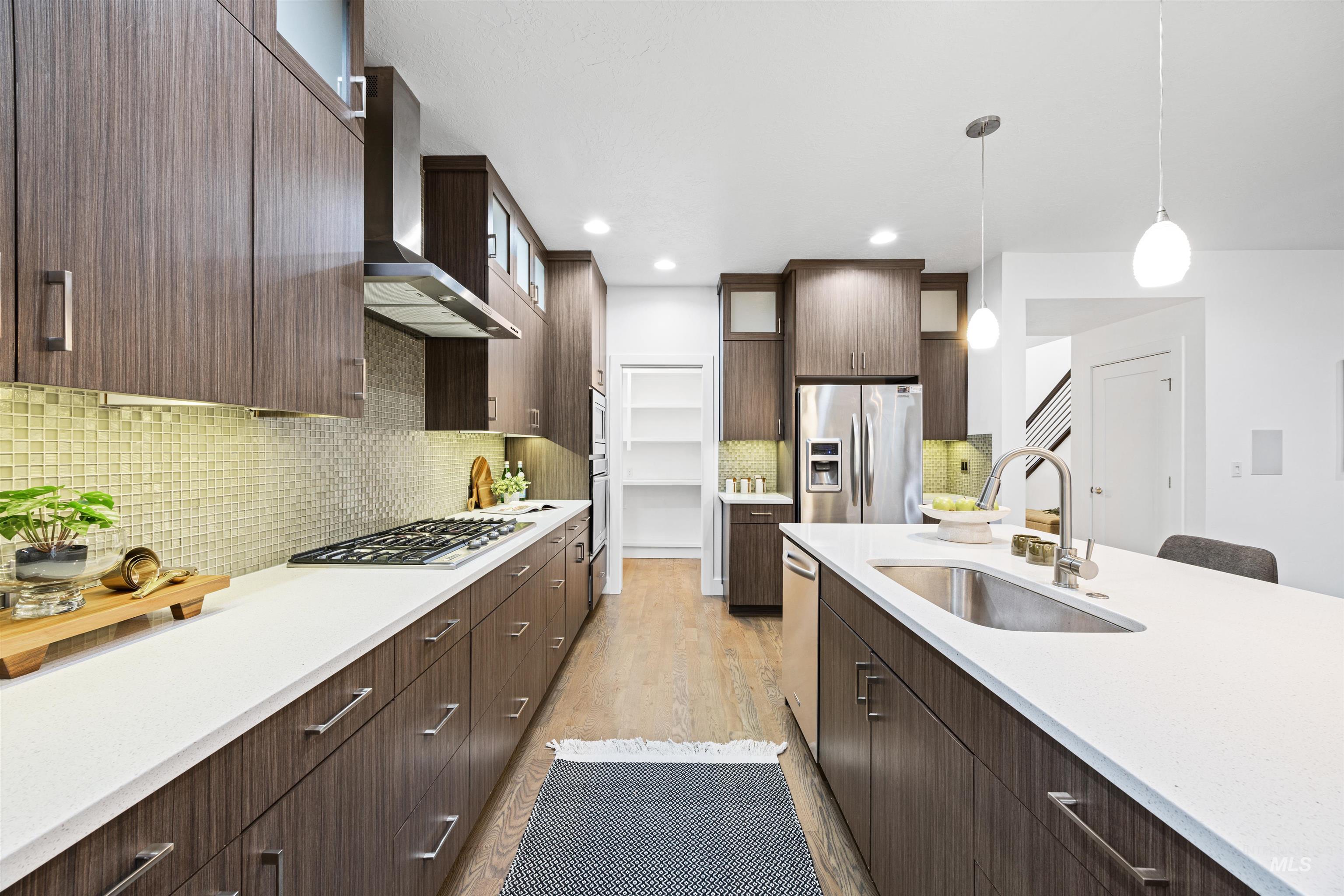 3103 S Old Hickory Way, Boise, Idaho 83716, 5 Bedrooms, 3.5 Bathrooms, Residential For Sale, Price $899,000,MLS 98972606