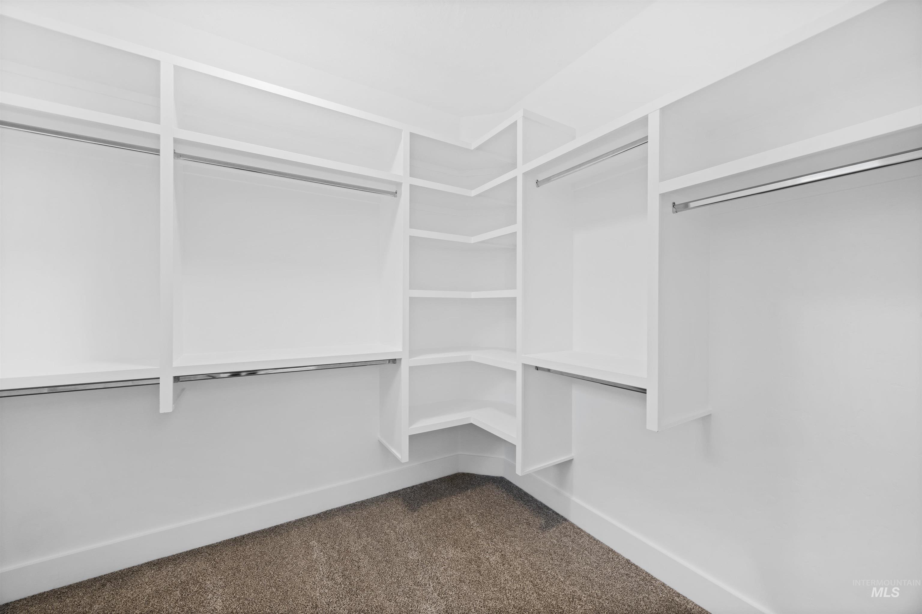 3103 S Old Hickory Way, Boise, Idaho 83716, 5 Bedrooms, 3.5 Bathrooms, Residential For Sale, Price $899,000,MLS 98972606