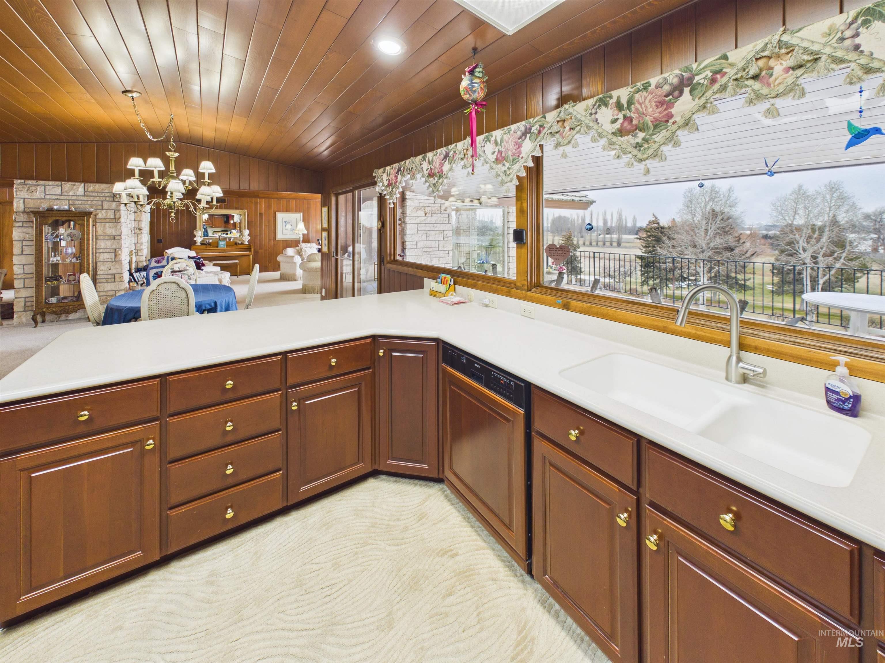 34 Van Engelen Road, Burley, Idaho 83318, 3 Bedrooms, 4 Bathrooms, Residential For Sale, Price $1,250,000,MLS 98972607