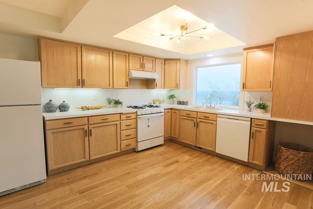 4756 Bitterbrush, Boise, Idaho 83703, 3 Bedrooms, 2 Bathrooms, Residential For Sale, Price $454,900,MLS 98972608