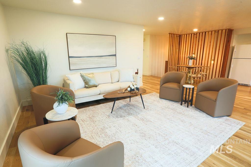 4756 Bitterbrush, Boise, Idaho 83703, 3 Bedrooms, 2 Bathrooms, Residential For Sale, Price $454,900,MLS 98972608