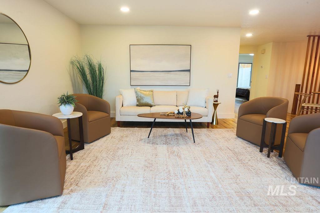 4756 Bitterbrush, Boise, Idaho 83703, 3 Bedrooms, 2 Bathrooms, Residential For Sale, Price $454,900,MLS 98972608