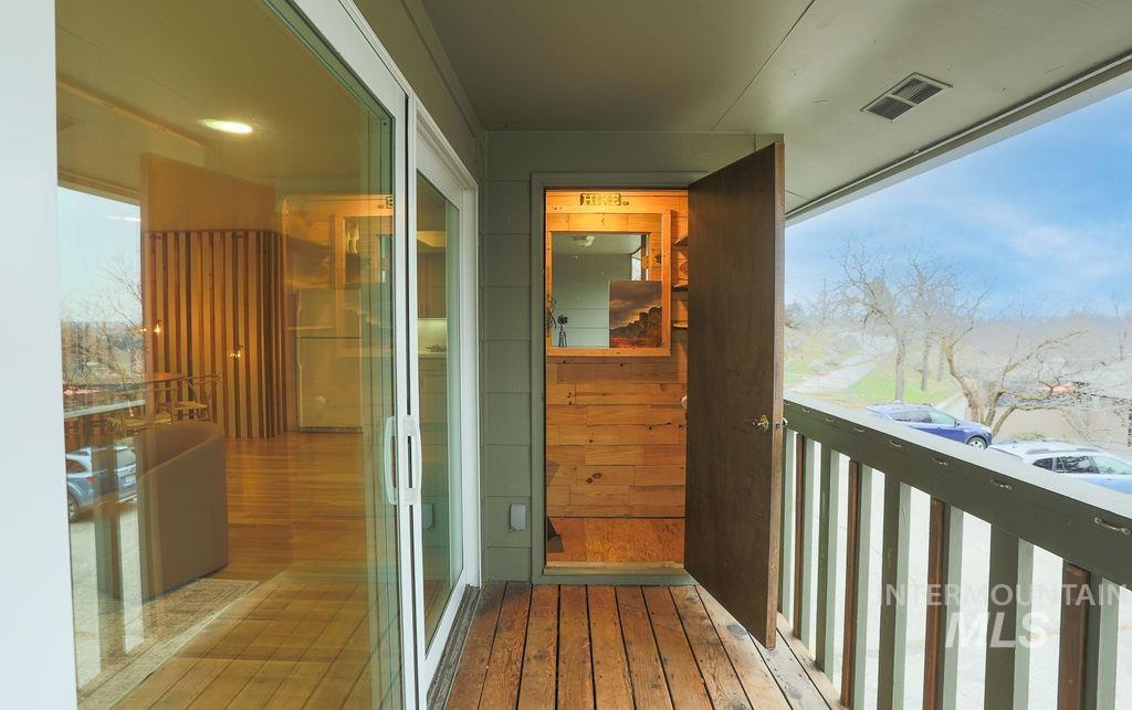 4756 Bitterbrush, Boise, Idaho 83703, 3 Bedrooms, 2 Bathrooms, Residential For Sale, Price $454,900,MLS 98972608