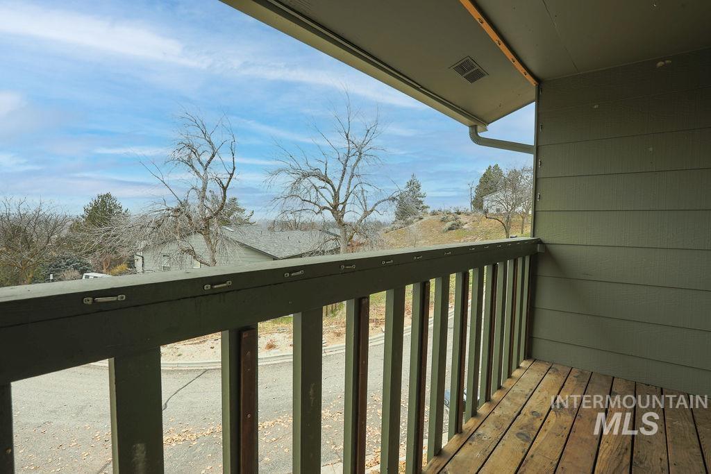 4756 Bitterbrush, Boise, Idaho 83703, 3 Bedrooms, 2 Bathrooms, Residential For Sale, Price $454,900,MLS 98972608