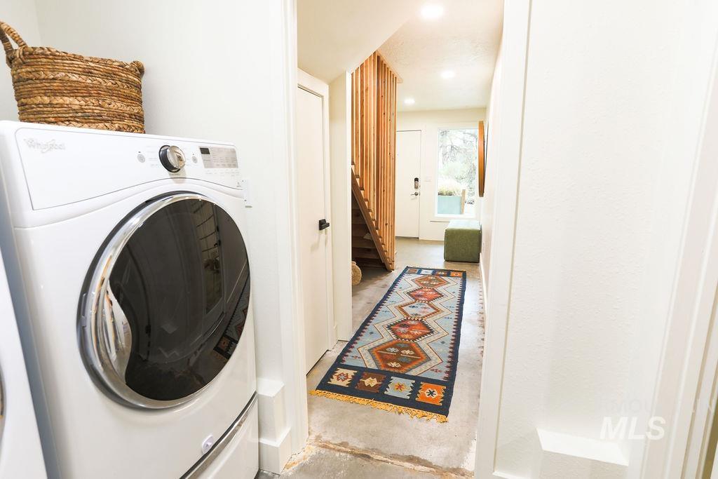 4756 Bitterbrush, Boise, Idaho 83703, 3 Bedrooms, 2 Bathrooms, Residential For Sale, Price $454,900,MLS 98972608