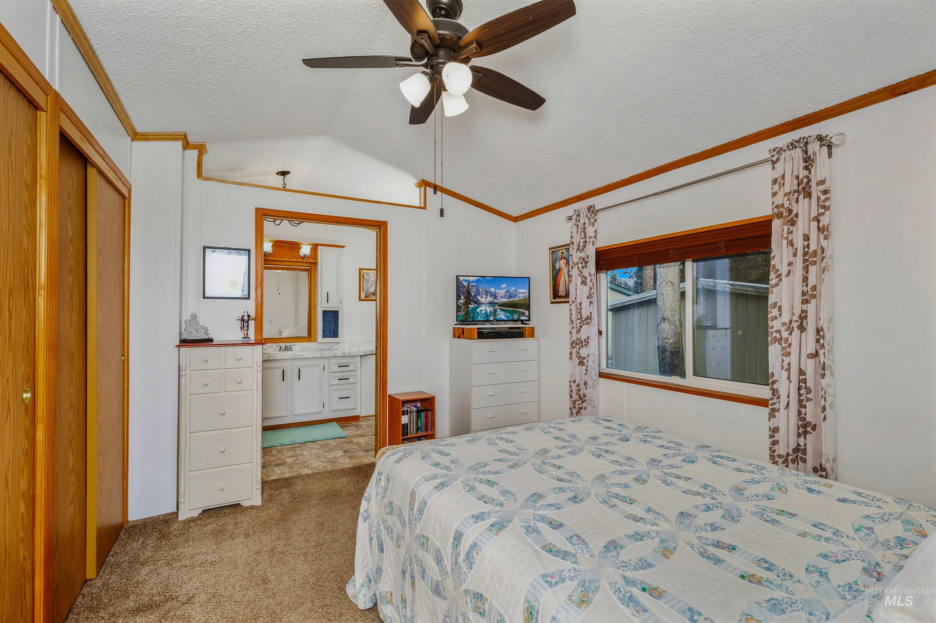 469010 Highway 95, Sagle, Idaho 83860, 2 Bedrooms, 2 Bathrooms, Residential For Sale, Price $174,900,MLS 98972610