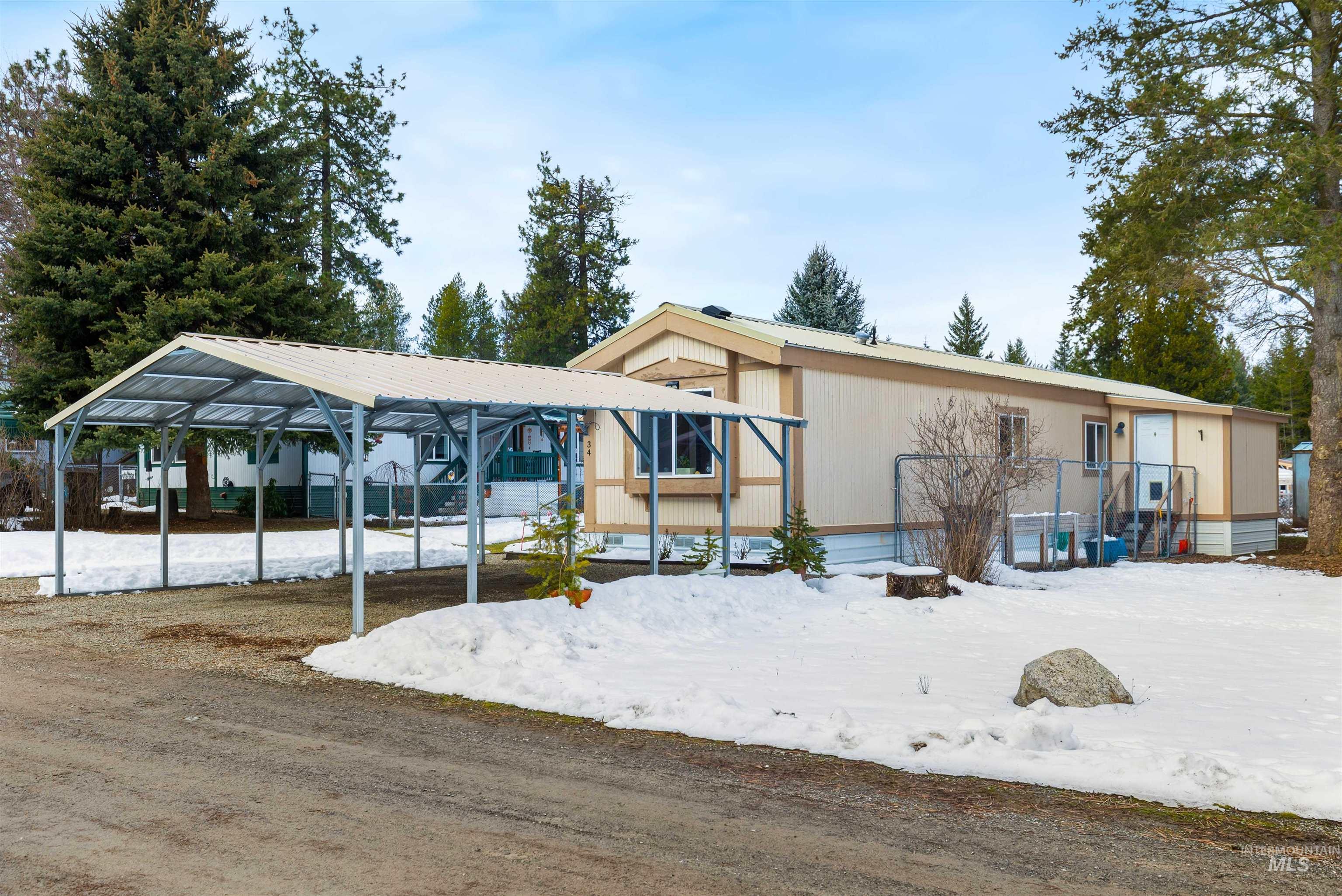 469010 Highway 95, Sagle, Idaho 83860, 2 Bedrooms, 2 Bathrooms, Residential For Sale, Price $174,900,MLS 98972610